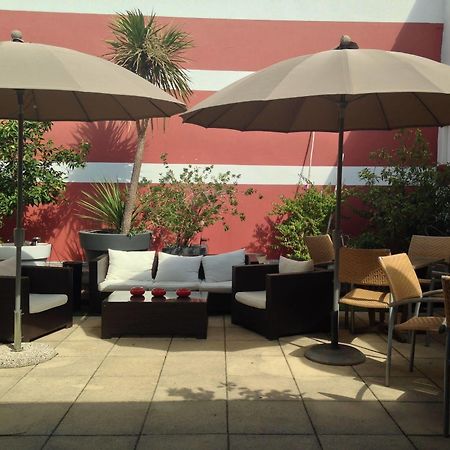 Hotel Cote Patio Ним Екстериор снимка