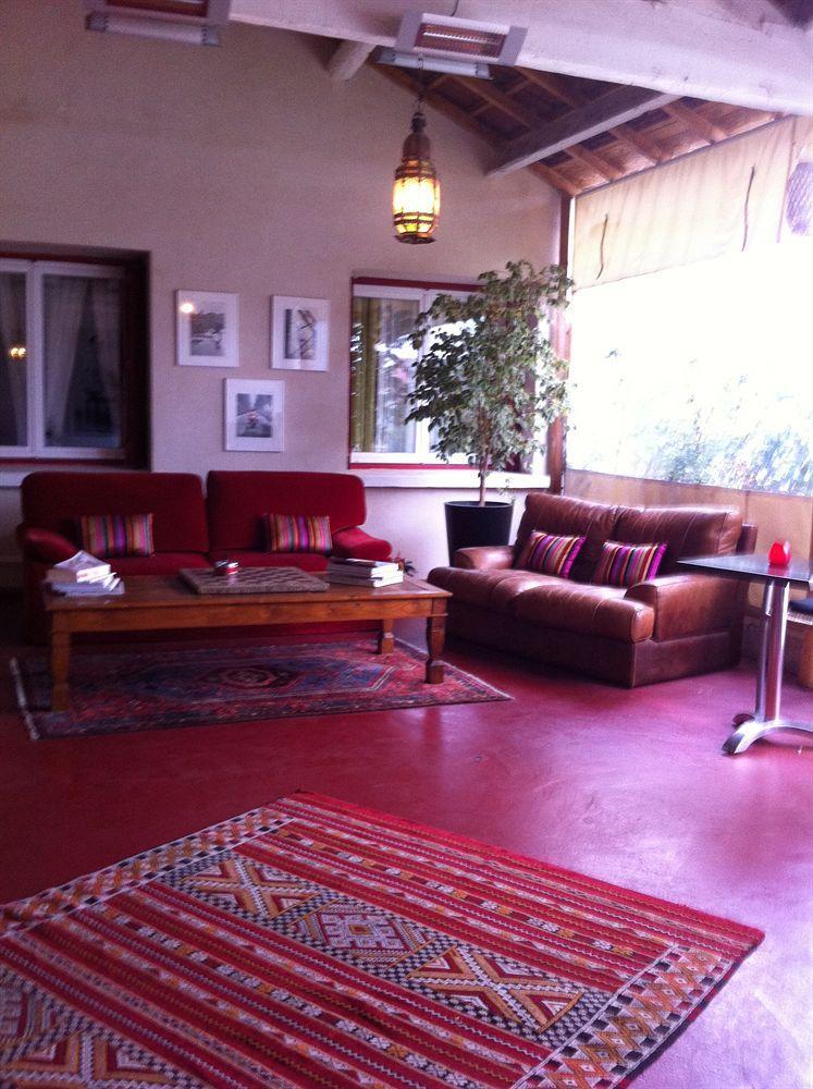 Hotel Cote Patio Ним Екстериор снимка