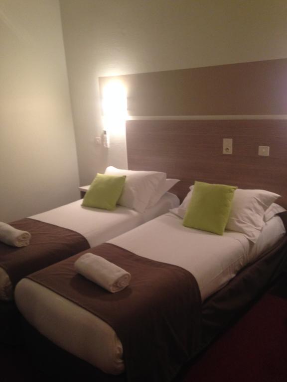 Hotel Cote Patio Ним Екстериор снимка