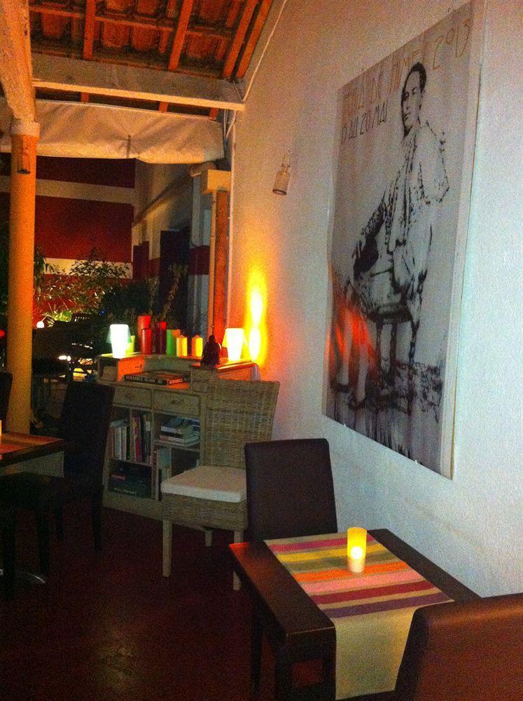 Hotel Cote Patio Ним Екстериор снимка