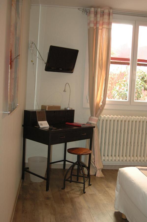 Hotel Cote Patio Ним Екстериор снимка